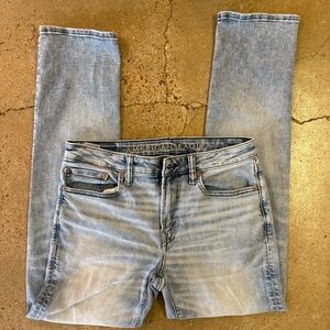 AE 31x32 men’s jeans 🩵